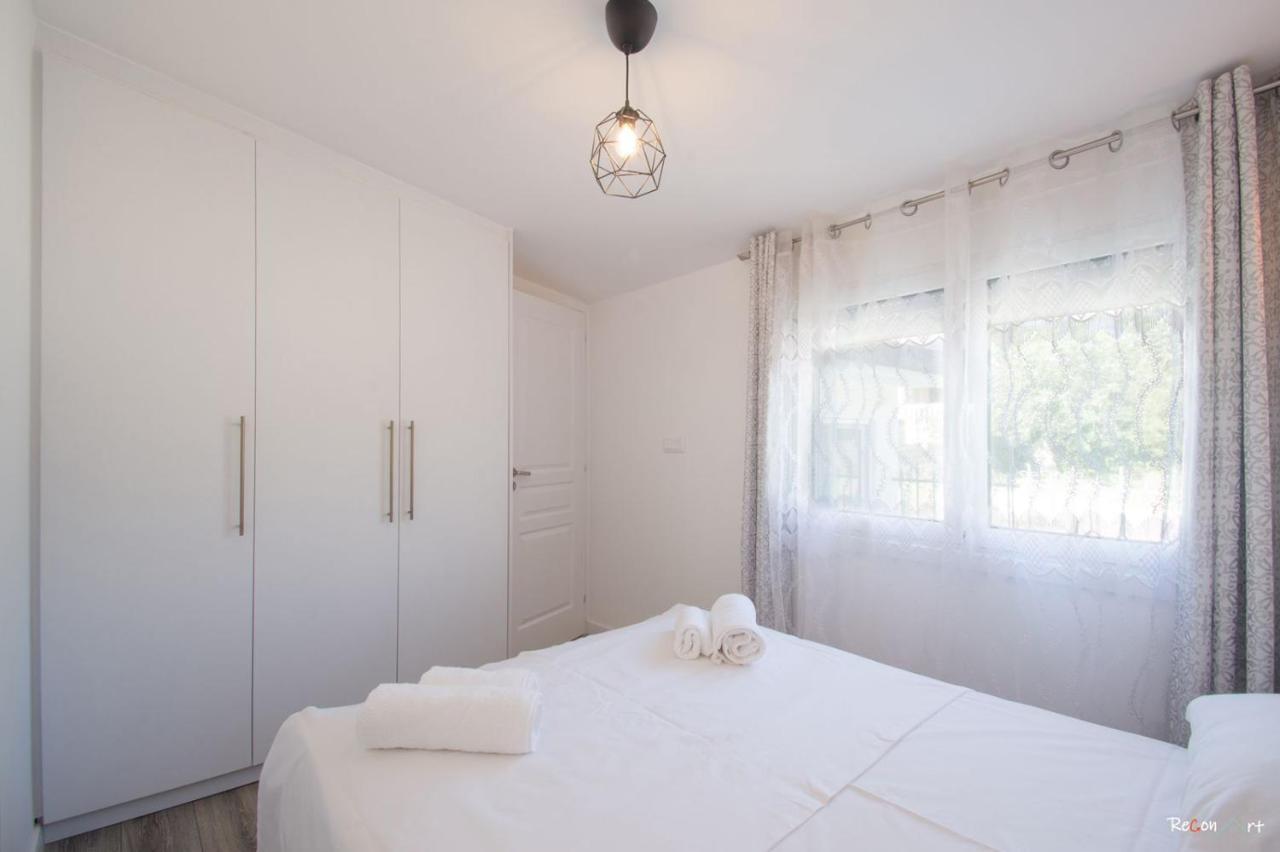 Oresti'S Villa Near Airport & Beach Артеміда Екстер'єр фото